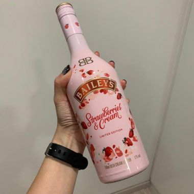 BAILEYS STRAWBERRIES & CREAM