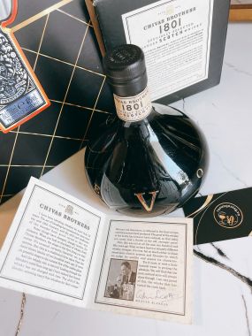 Rượu Whisky Chivas Revolve 1801 (Chivas Đĩa Bay) 