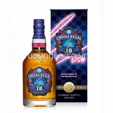 Chivas 18 Năm LISA Limited Edition