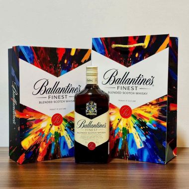 Rượu Whisky Ballantine's Finest - Hộp Quà Tết 2025