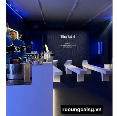 Johnnie Walker Blue Label Ice Chalet 2025