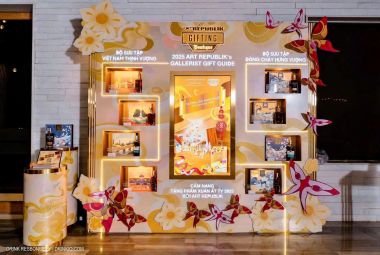 Johnnie Walker Black - Hộp quà Tết 2025