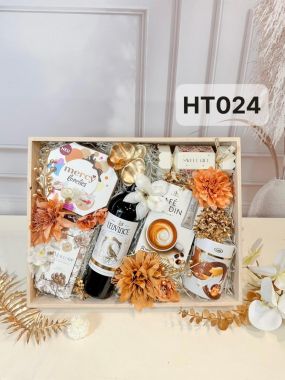 GIỎ QUÀ TẾT BÁNH KEỌ NHẬP 2025 bk25-09-RƯỢU NGOẠI SG