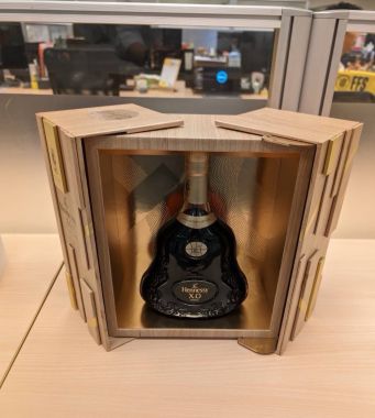 HENNESSY COGNAC XO LIMITED NBA EDITION FRANCE 700ML - HỘP GỖ