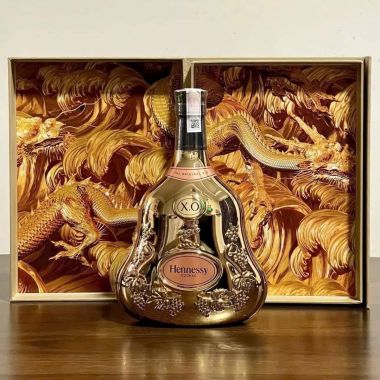 Hennessy XO Tết 2024 - thiết kế sang trọng tinh tế