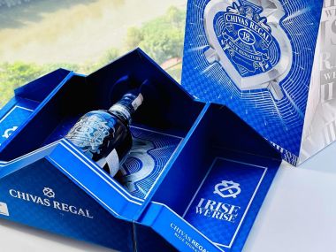 Chivas 18 Năm Blue - Hộp Quà Tết 2024