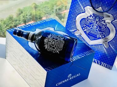Chivas 18 Năm Blue - Hộp Quà Tết 2024