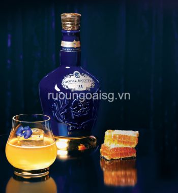 CHIVAS 21 NĂM ROYAL SALUTE - HỘP QUÀ TẾT 2023