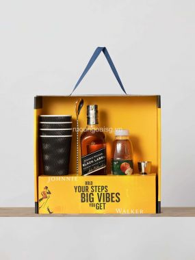 JOHNNIE WALKER BLACK LABEL – HỘP QUÀ COCKTAIL 2023