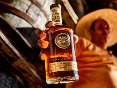 RƯỢU RUM BACARDI 10 NĂM - GRAN RESERVA DIEZ