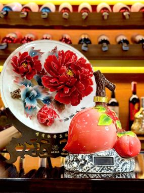 Rượu Trái Đào Tiên Bách Phúc Hoàng Kim 2025