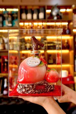 Rượu Trái Đào Tiên Bách Phúc Hoàng Kim 2025