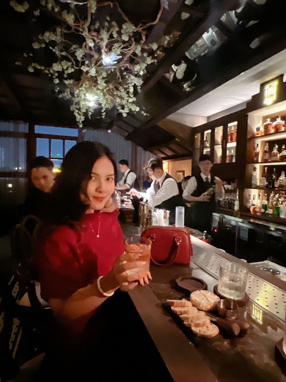 The Hammond - Cocktail Bar cổ điển giữa lòng Saigon 