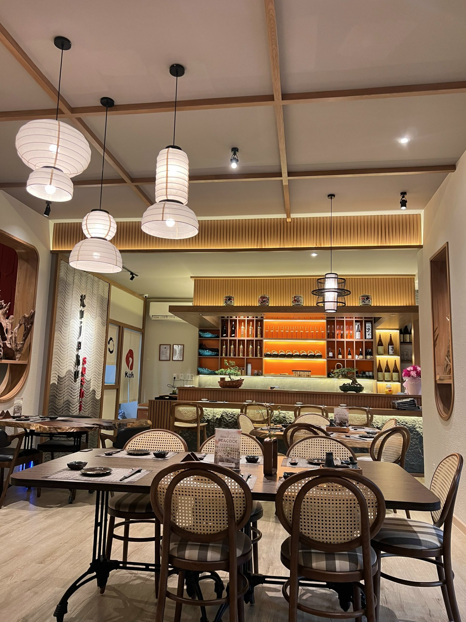 Kh&aacute;m Ph&aacute; Kujaku Sushi: Điểm Đến Ẩm Thực Nhật Bản Tại TP. Thủ Đức