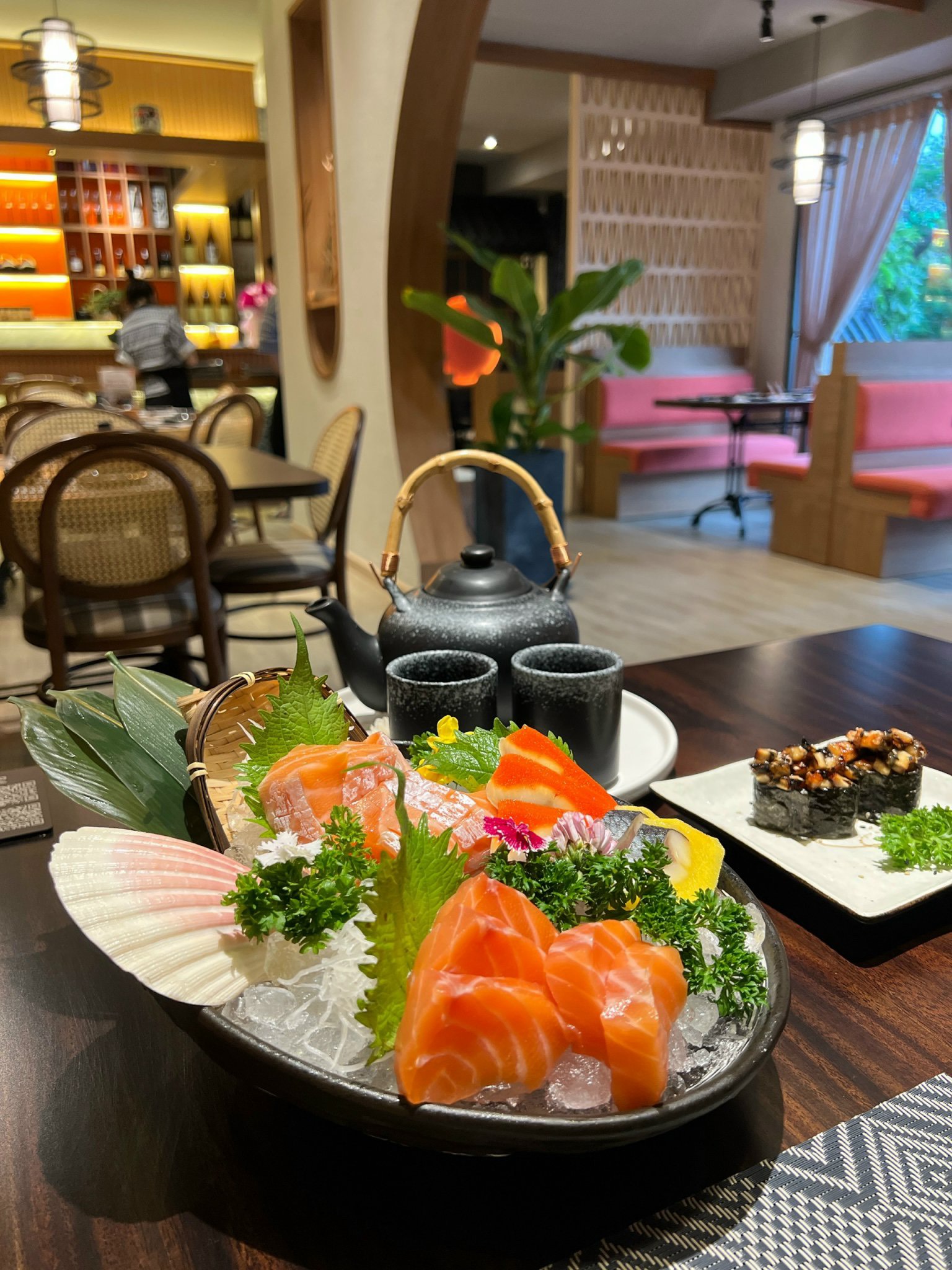 Kh&aacute;m Ph&aacute; Kujaku Sushi: Điểm Đến Ẩm Thực Nhật Bản Tại TP. Thủ Đức