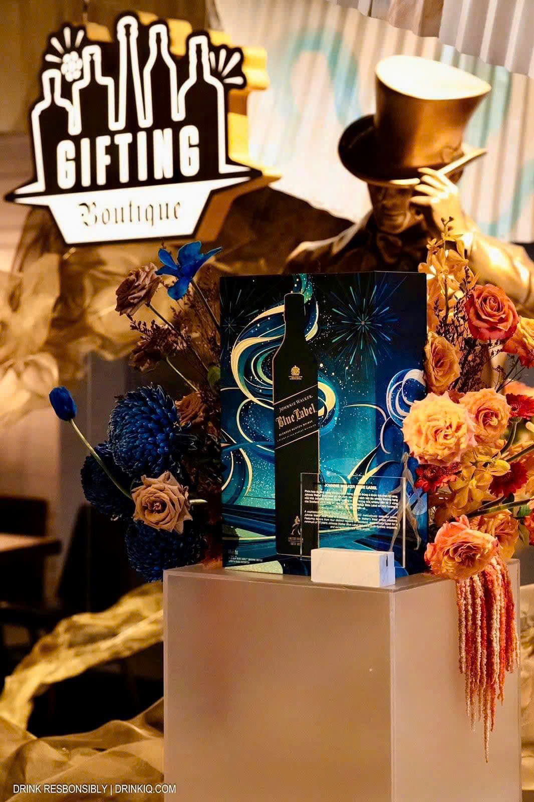 Rượu Whisky Johnnie Walker Blue Label Phiên Bản Hộp Quà Tết 2025