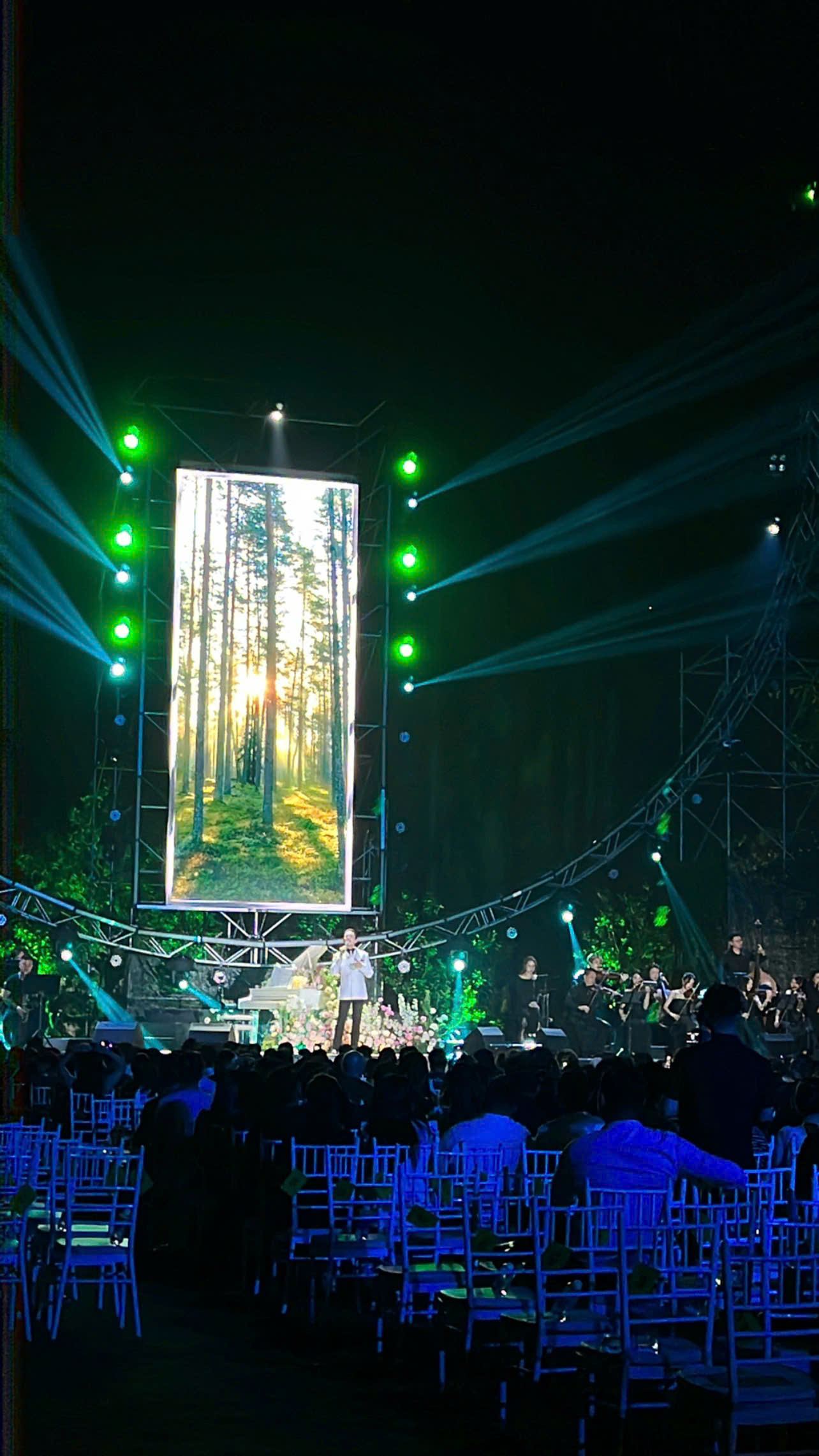 show về nh&agrave;