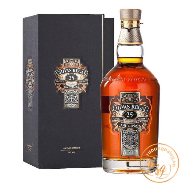 Chivas 25 Năm Regal