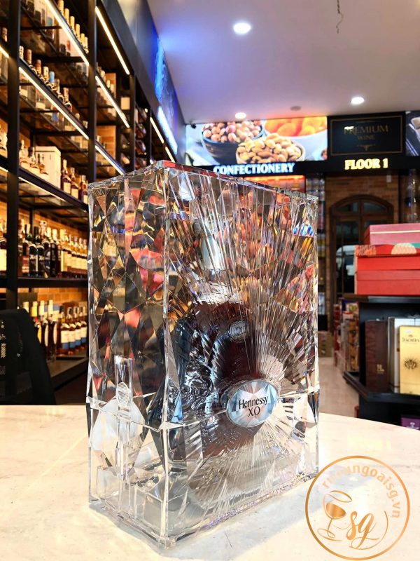 Hennessy XO Exclusive Collection - Hộp sang trọng