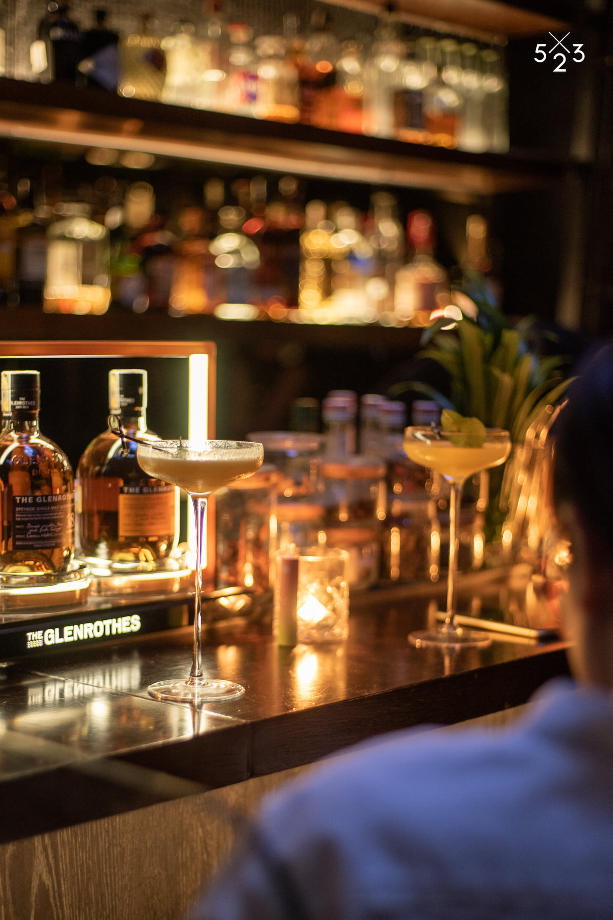 BAR &ndash; NƠI CH&Agrave;O Đ&Oacute;N NHỮNG KẺ C&Ocirc; ĐỘC, TH&Iacute;CH HO&Agrave;I NIỆM