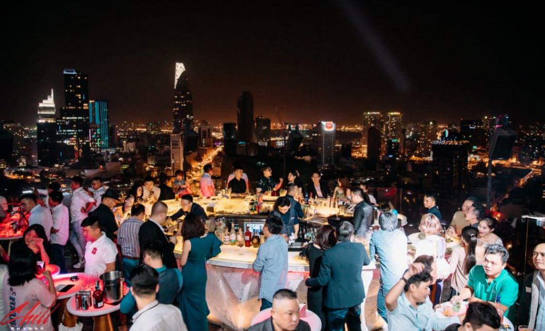 CHILL SKY BAR - AB TOWER, 76A L&Ecirc; LAI, QUẬN 1, TPHCM